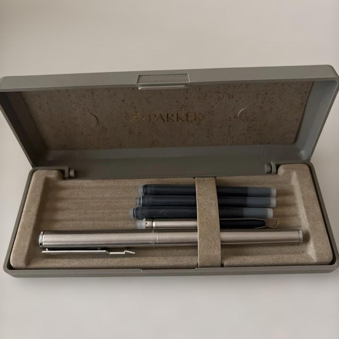 Parker 万年筆 インクカートリッジ付き