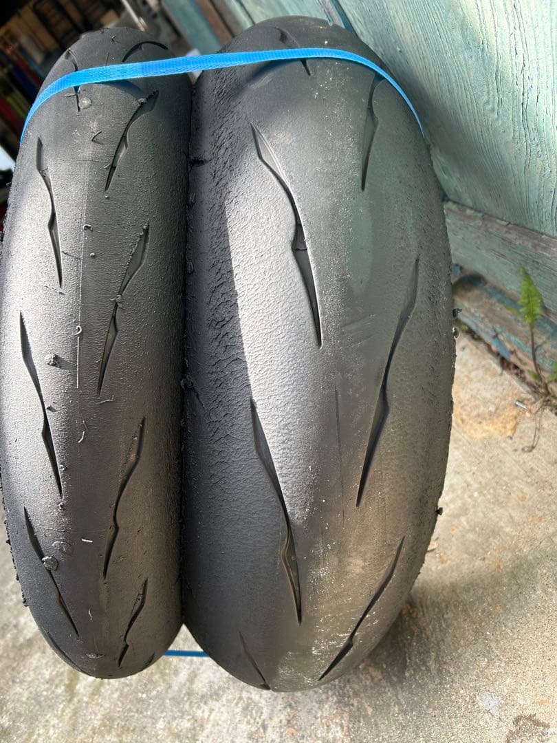 ブリヂストン　r11 ST600指定タイヤ