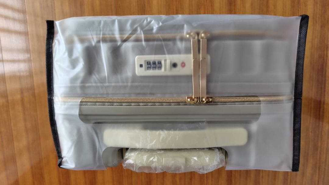 【機内持込可】新品スーツケース