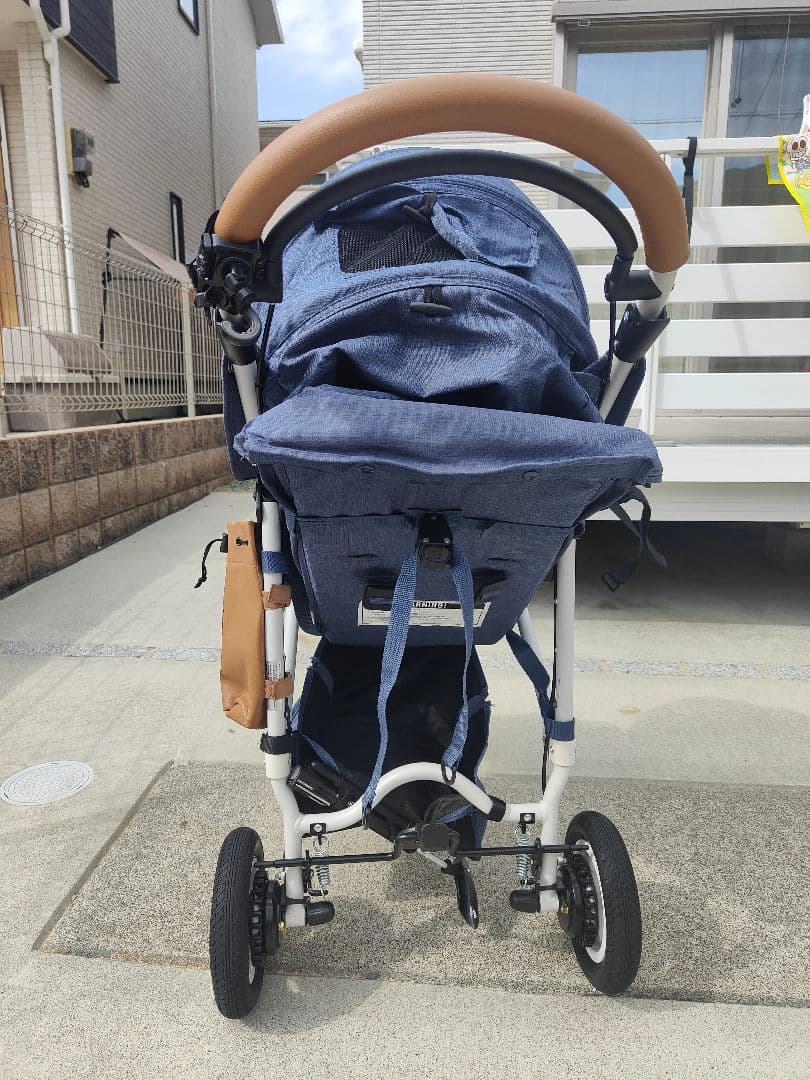 AIRBUGGY エアバギー ベビーカー ココブレーキネイビー　良品☆