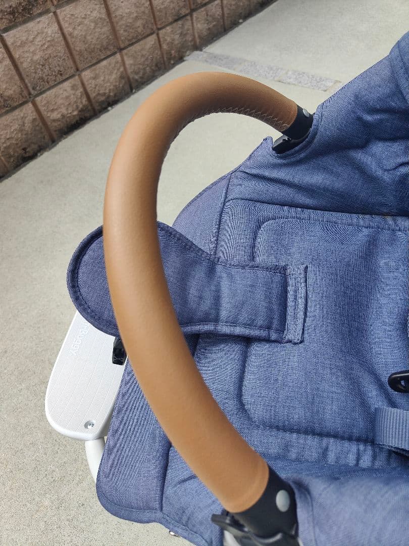 AIRBUGGY エアバギー ベビーカー ココブレーキネイビー　良品☆