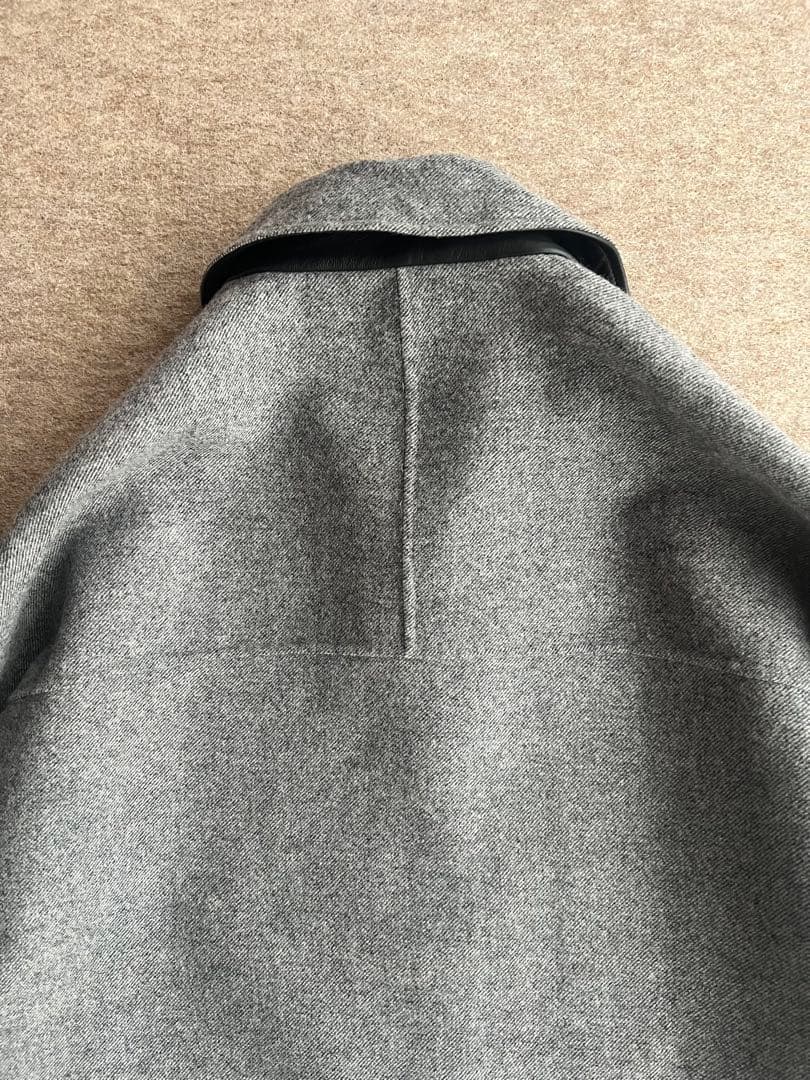 今期25冬新作未使用タグ付きデプレコートDESPRESトゥモローランド