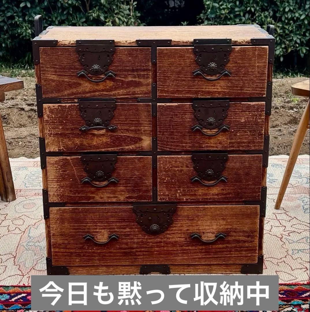 愛想はないが信用はある｜大正の金具箪笥
