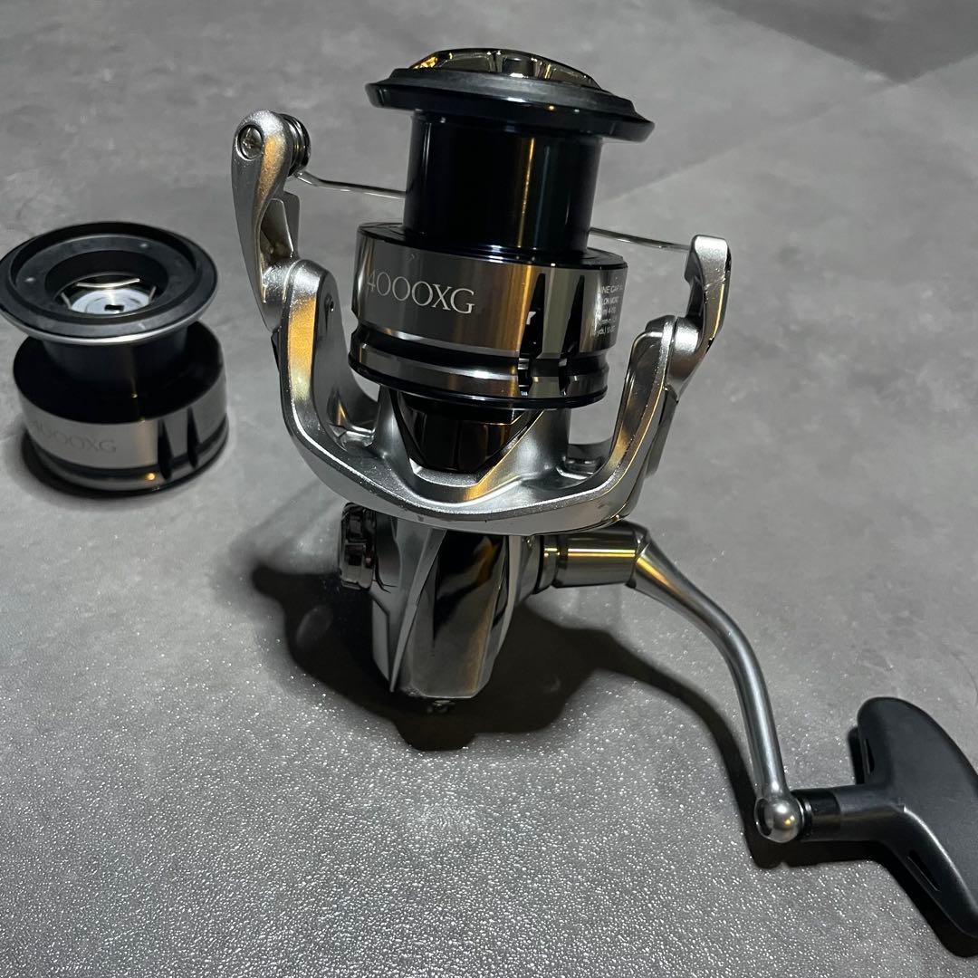 19ストラディック4000XG 【替えスプール付き】