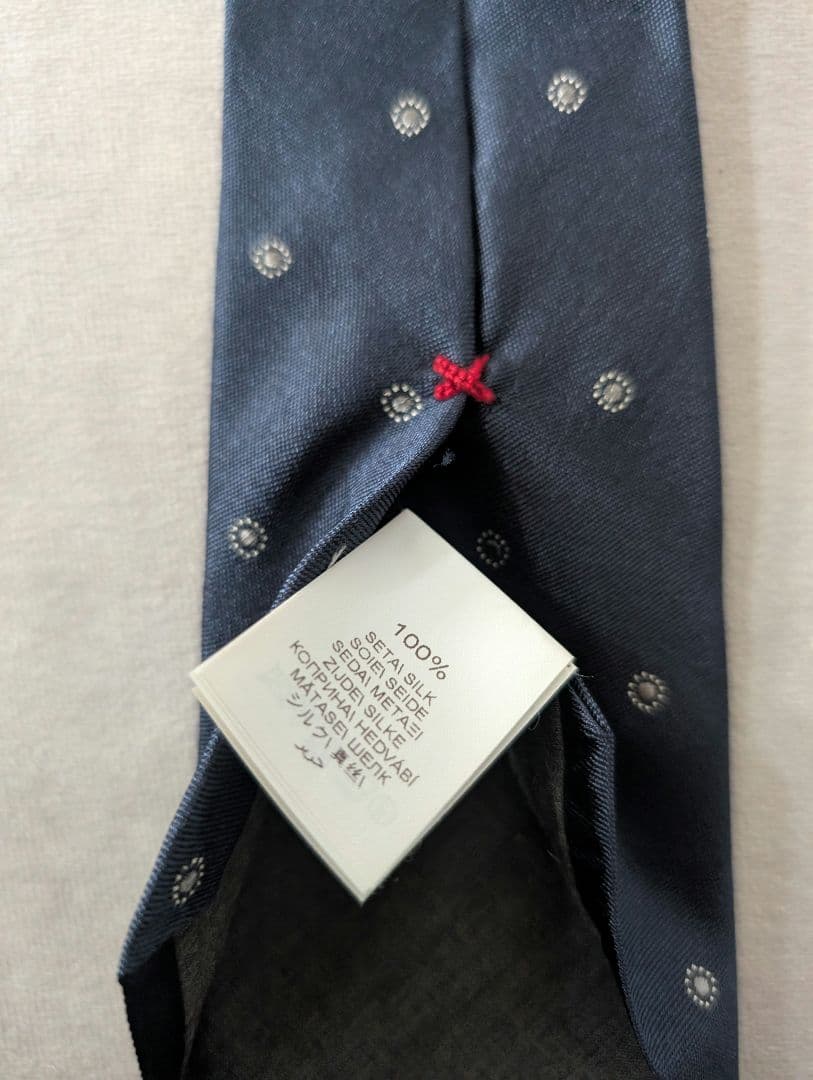 ブルネロクチネリ　シルク100タイ