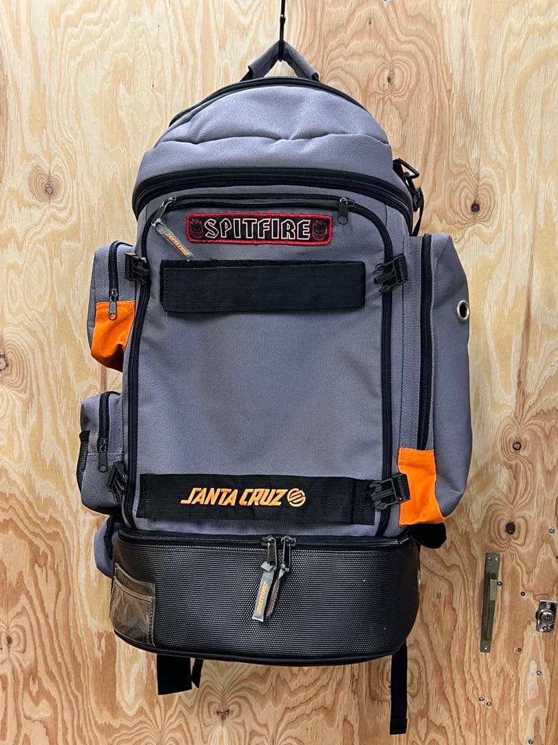 SANTA CRUZ スケートボード リュック