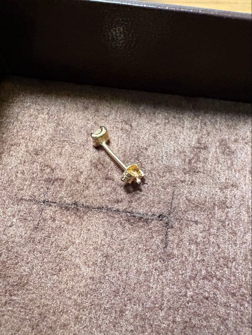 ※箱無し※廃盤　agete　K18　ダイヤモンド　スタッドピアス