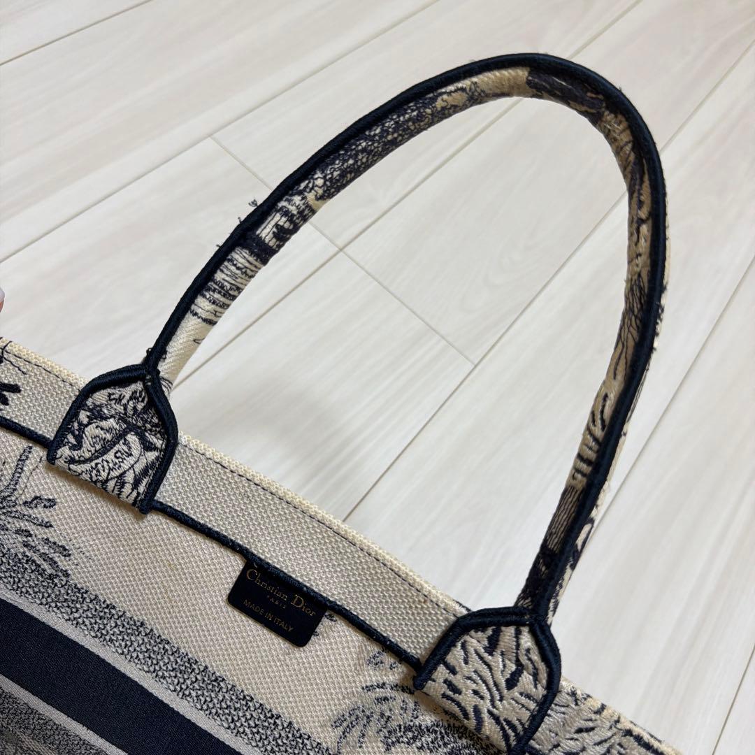 【みるみるちゃん】DIOR ディオール ブックトート ミディアム