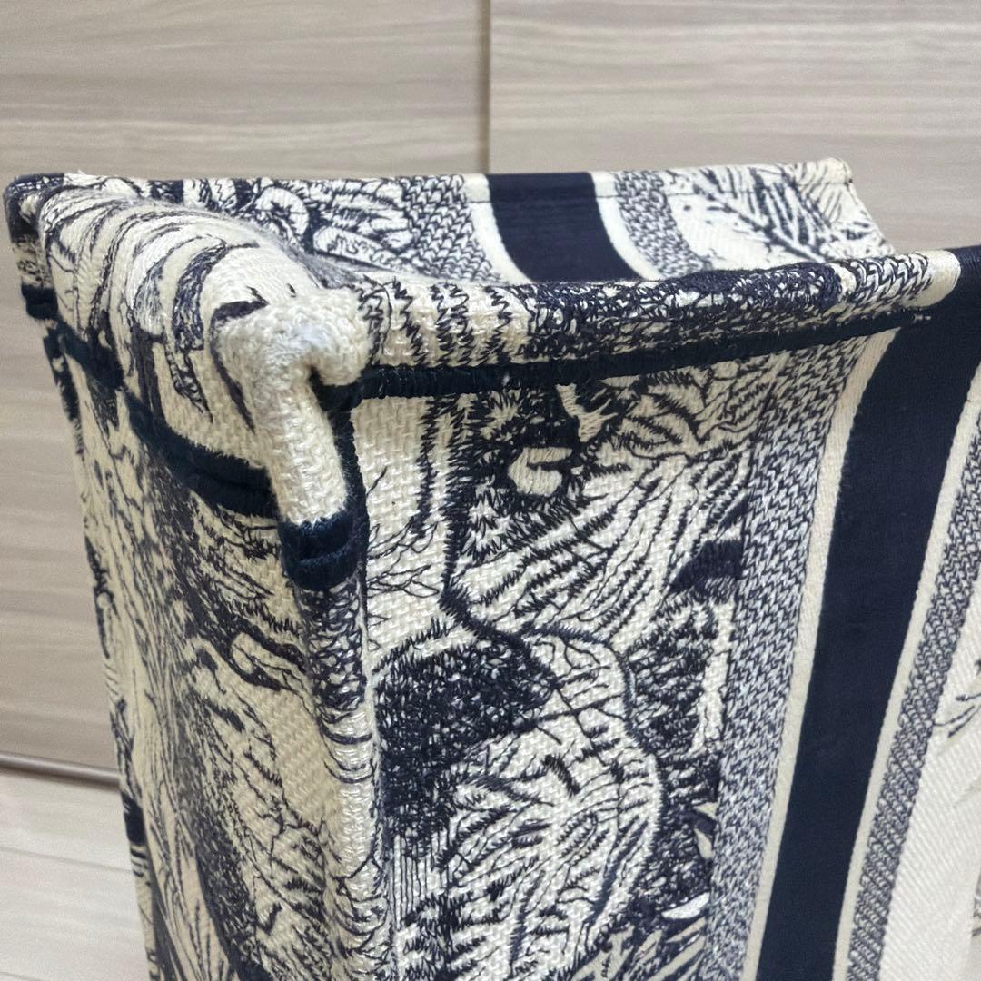 【みるみるちゃん】DIOR ディオール ブックトート ミディアム