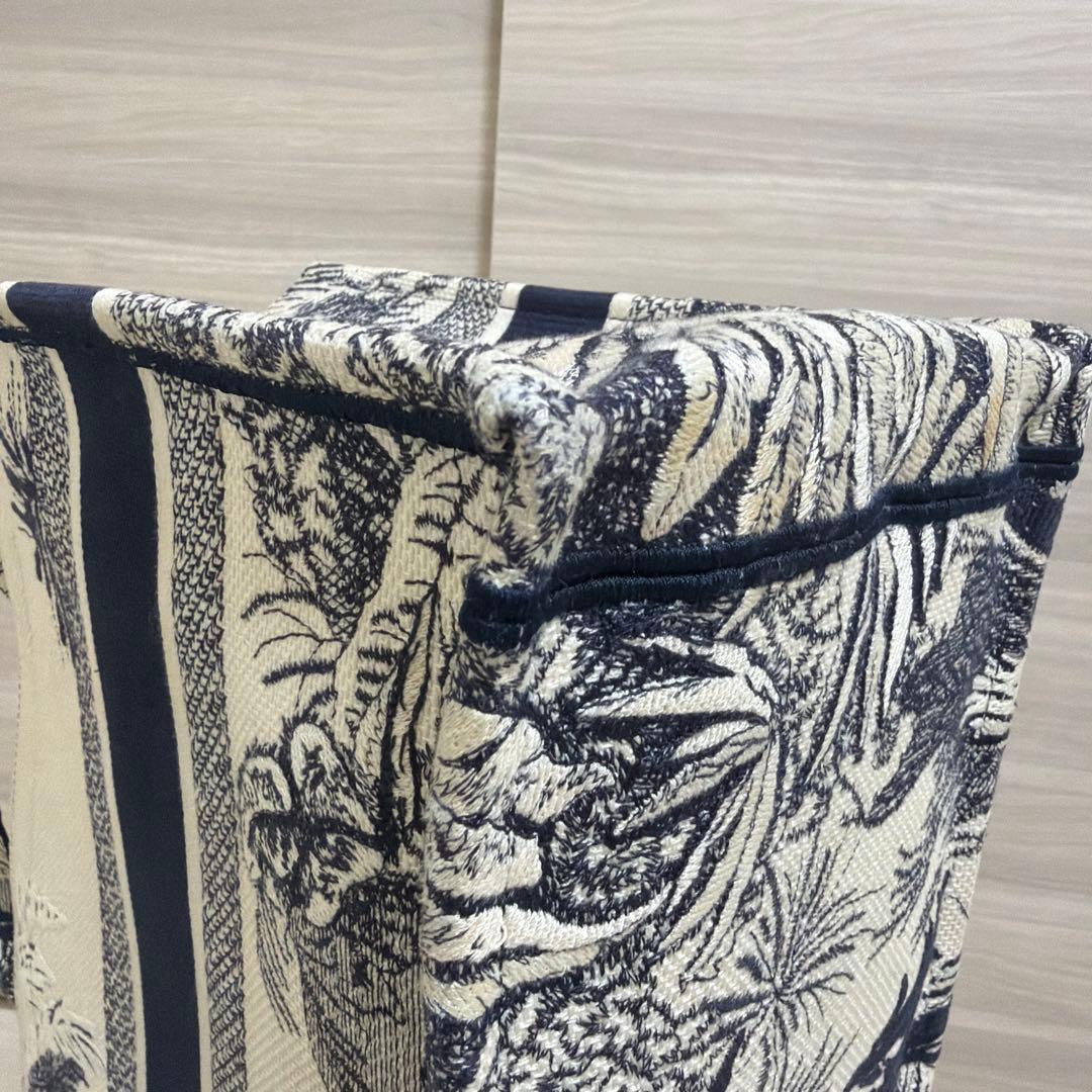 【みるみるちゃん】DIOR ディオール ブックトート ミディアム