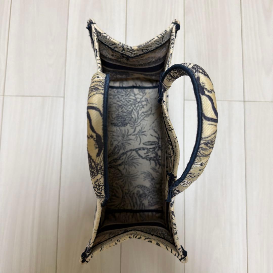 【みるみるちゃん】DIOR ディオール ブックトート ミディアム