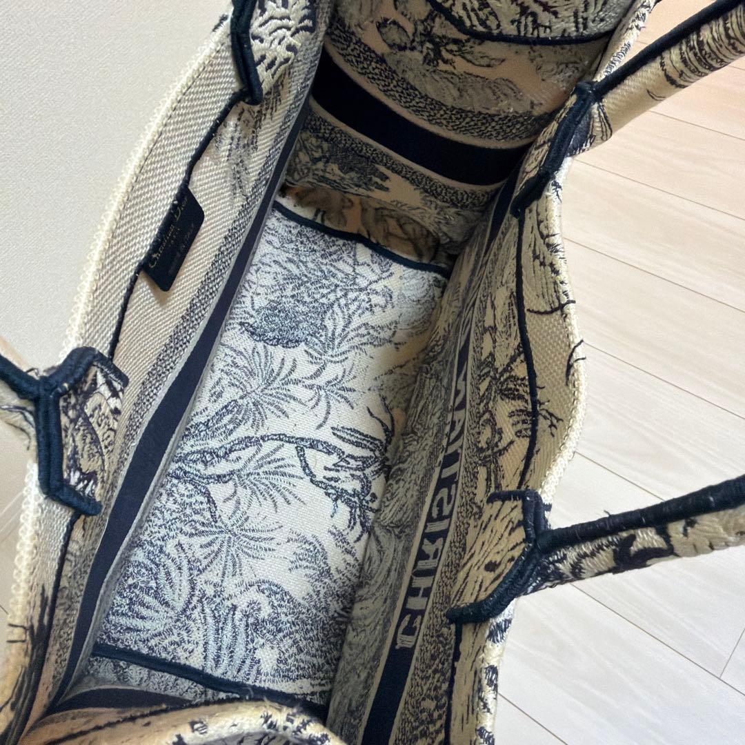 【みるみるちゃん】DIOR ディオール ブックトート ミディアム