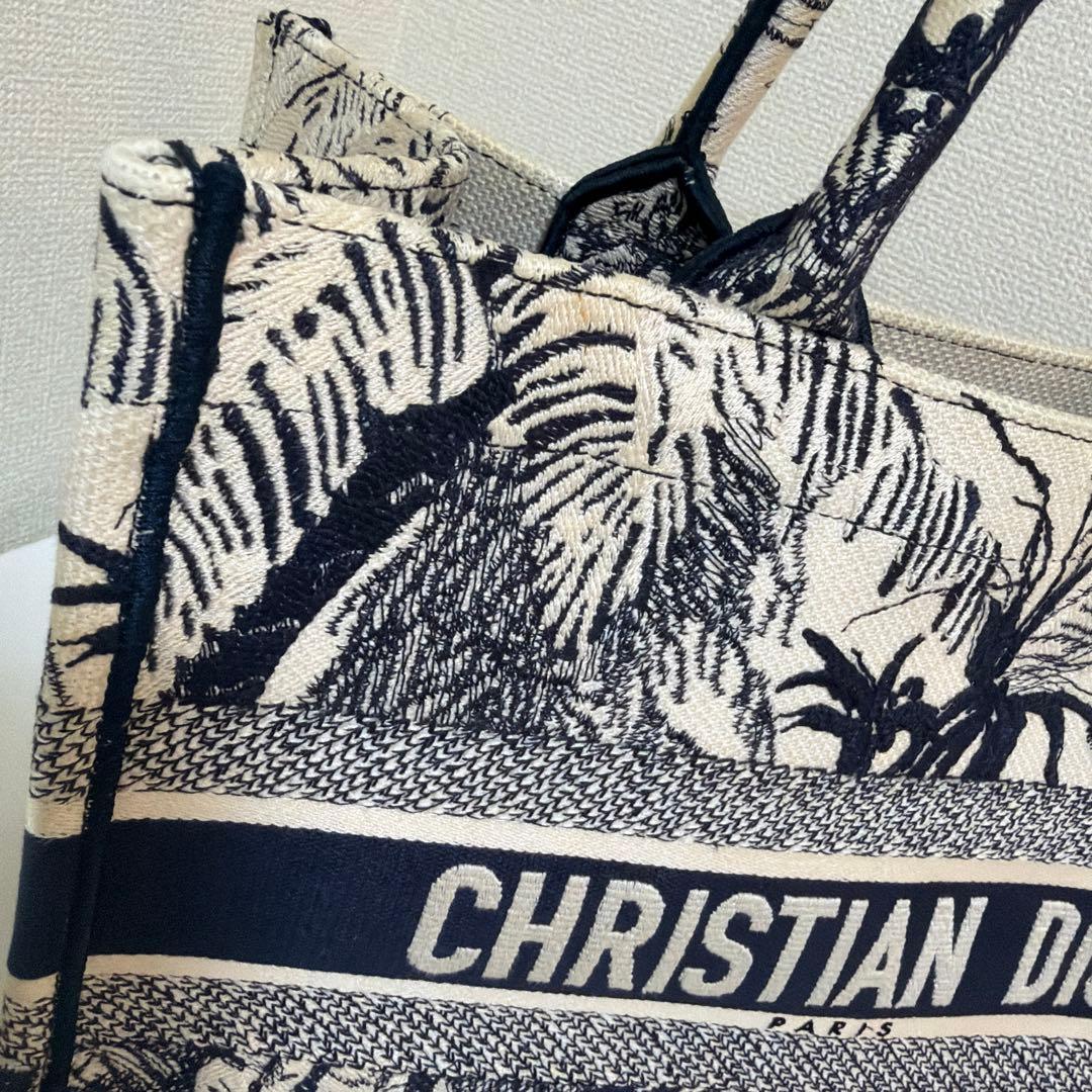 【みるみるちゃん】DIOR ディオール ブックトート ミディアム