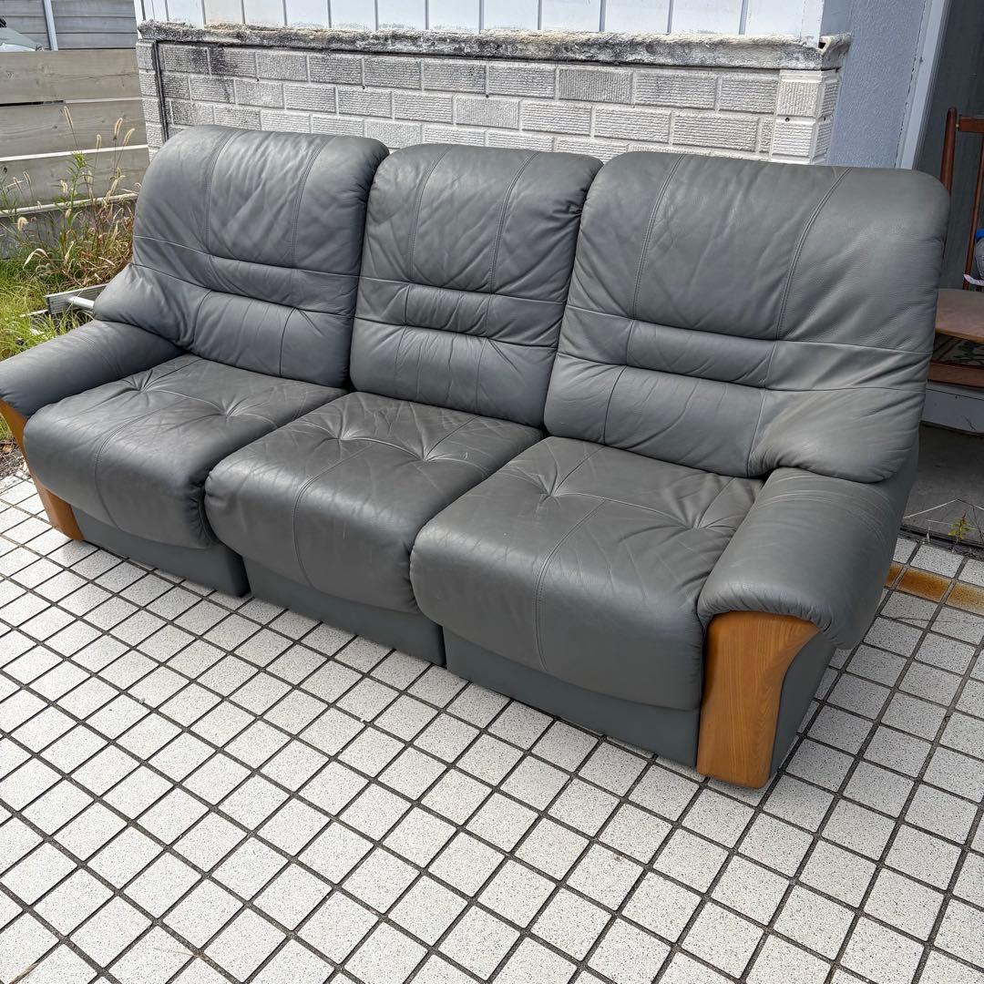 北欧レトロ レザーソファー 三人掛けソファー ラグジュアリー ビンテージ グレー