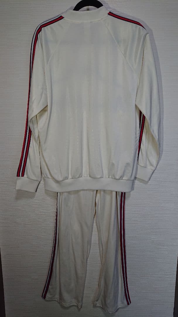 アディダスジャージ セットアップ Mサイズ表記