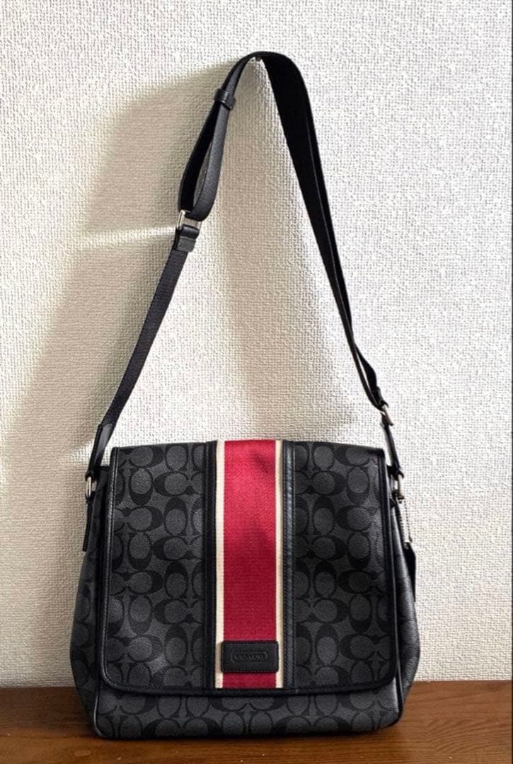 コーチ　ショルダーバック　メッセンジャーバッグ