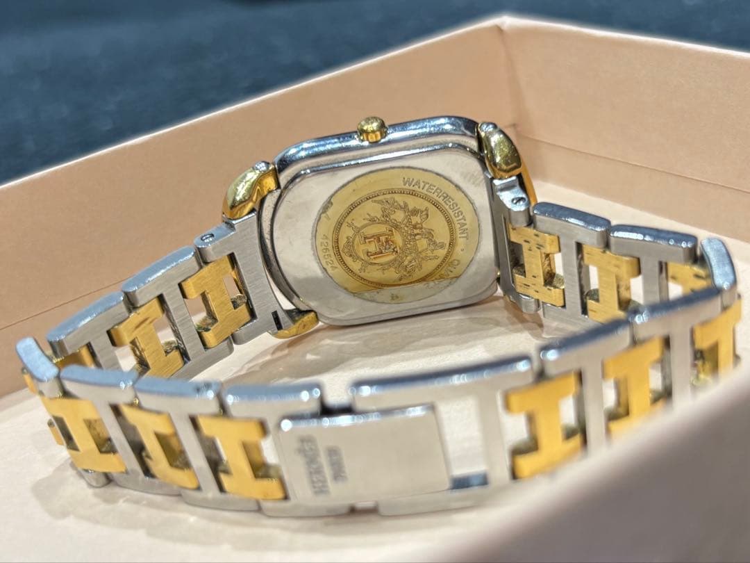 今だけ安いHERMES ラリー　ライトイエロー文字盤 Hバンド　時計　トノー