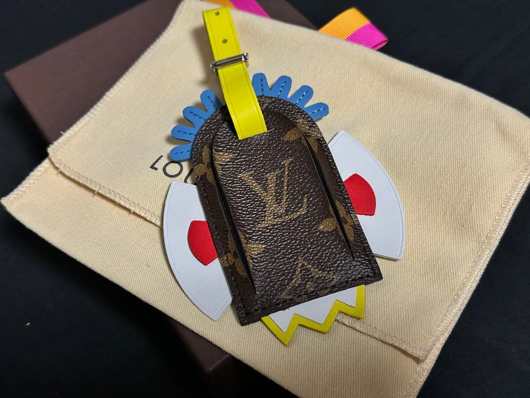 ルイヴィトン LOUISVUITTON ラゲッジタグ 限定 トライバルマスク