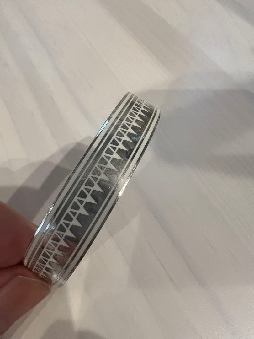 ファンタスティックマン　　シルバー 幾何学模様 バングル