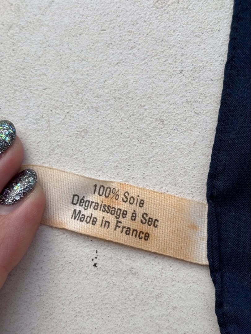 【美品】Christian Dior スカーフ ネイビー　タグ付き　56× 56