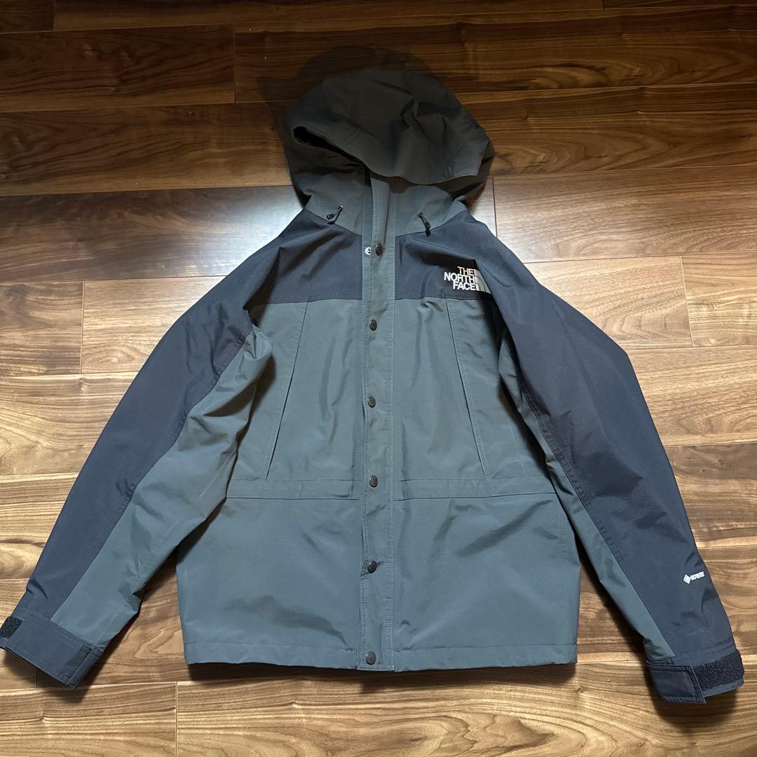 THE NORTH FACE マウンテンライトジャケット UNIQLOダウンつき