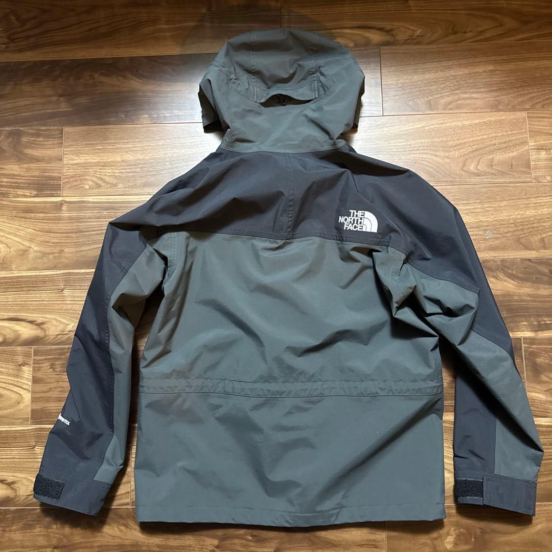 THE NORTH FACE マウンテンライトジャケット UNIQLOダウンつき