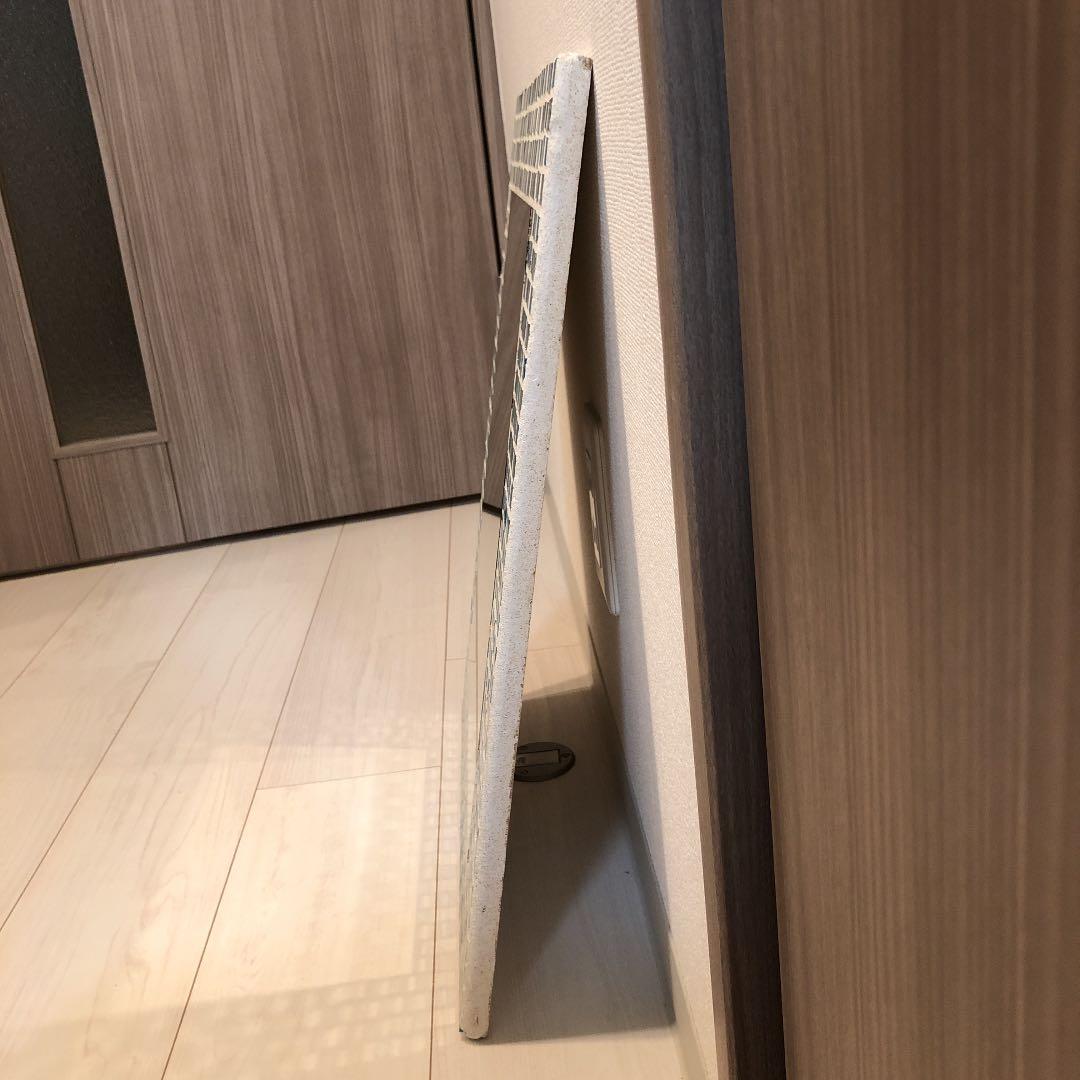 壁掛け・立て掛け両方可！　オシャレな映える鏡