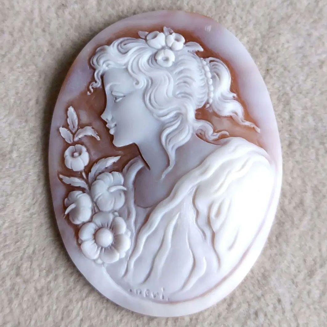 女性　シェル　カメオ　ルース