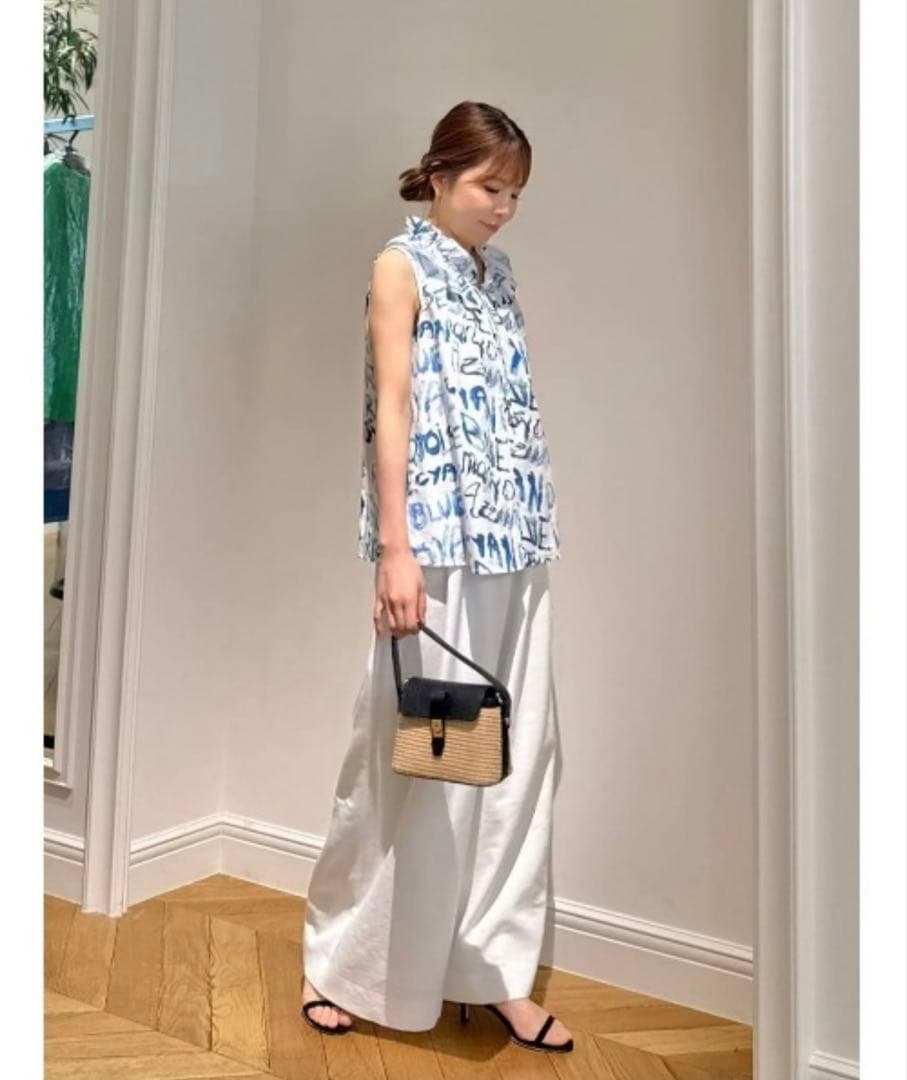 【人気商品・美品】allureville PONTOGLIOフリルカラーブラウス