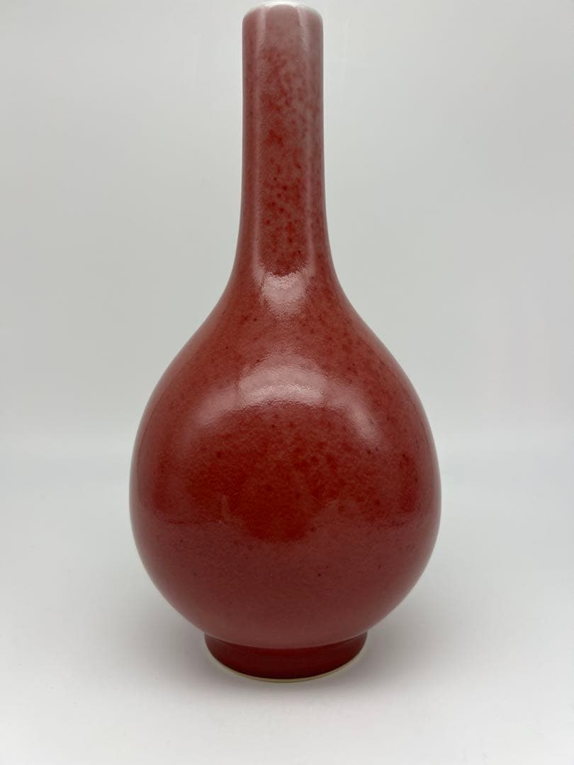 中国清朝　乾隆年製紅釉長頸瓶骨董　唐物　アンティーク　古美術品　骨董　江戸　青磁