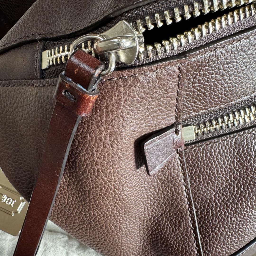 未使用　タグ付き　コーチ　COACH ブラウン　ボディーバッグ