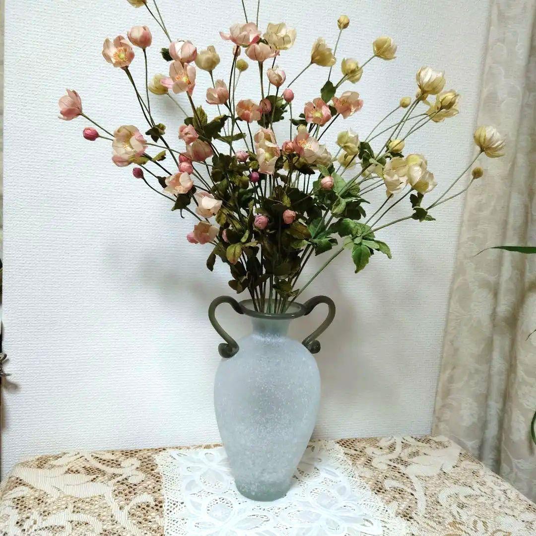 琉球ガラス　花瓶　2000年代ビンテージ　白色磨りガラスグレーハンドル