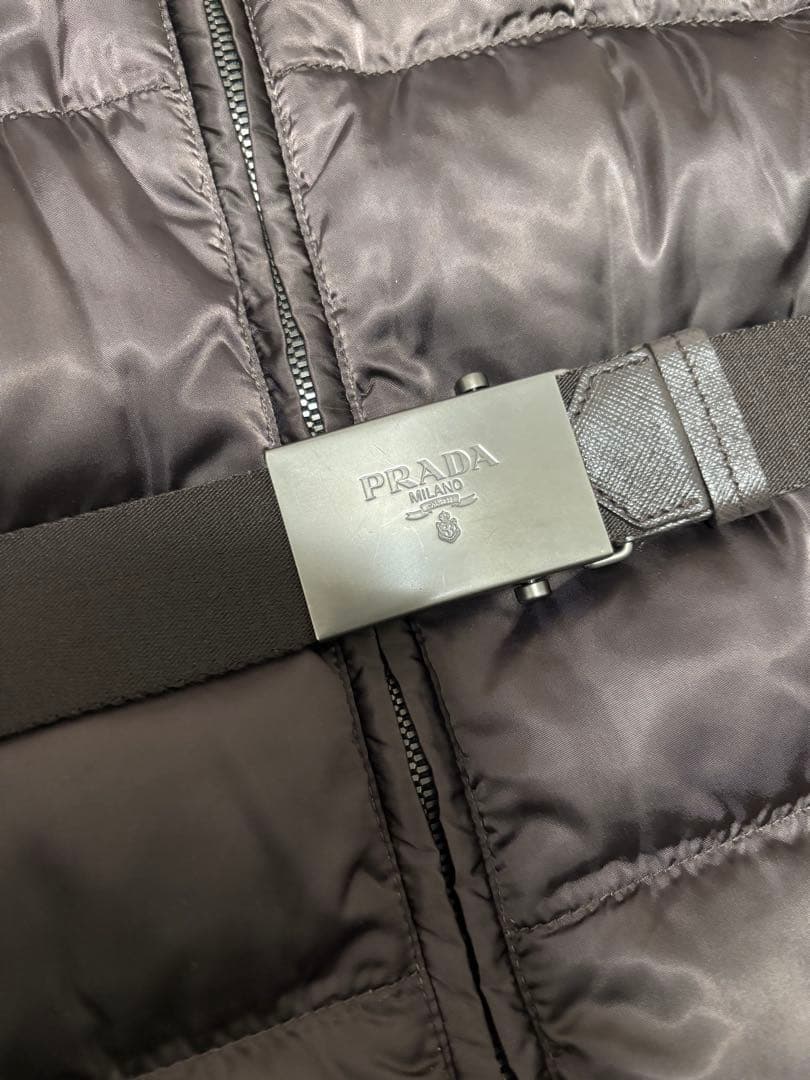 プラダ　ダウンジャケット