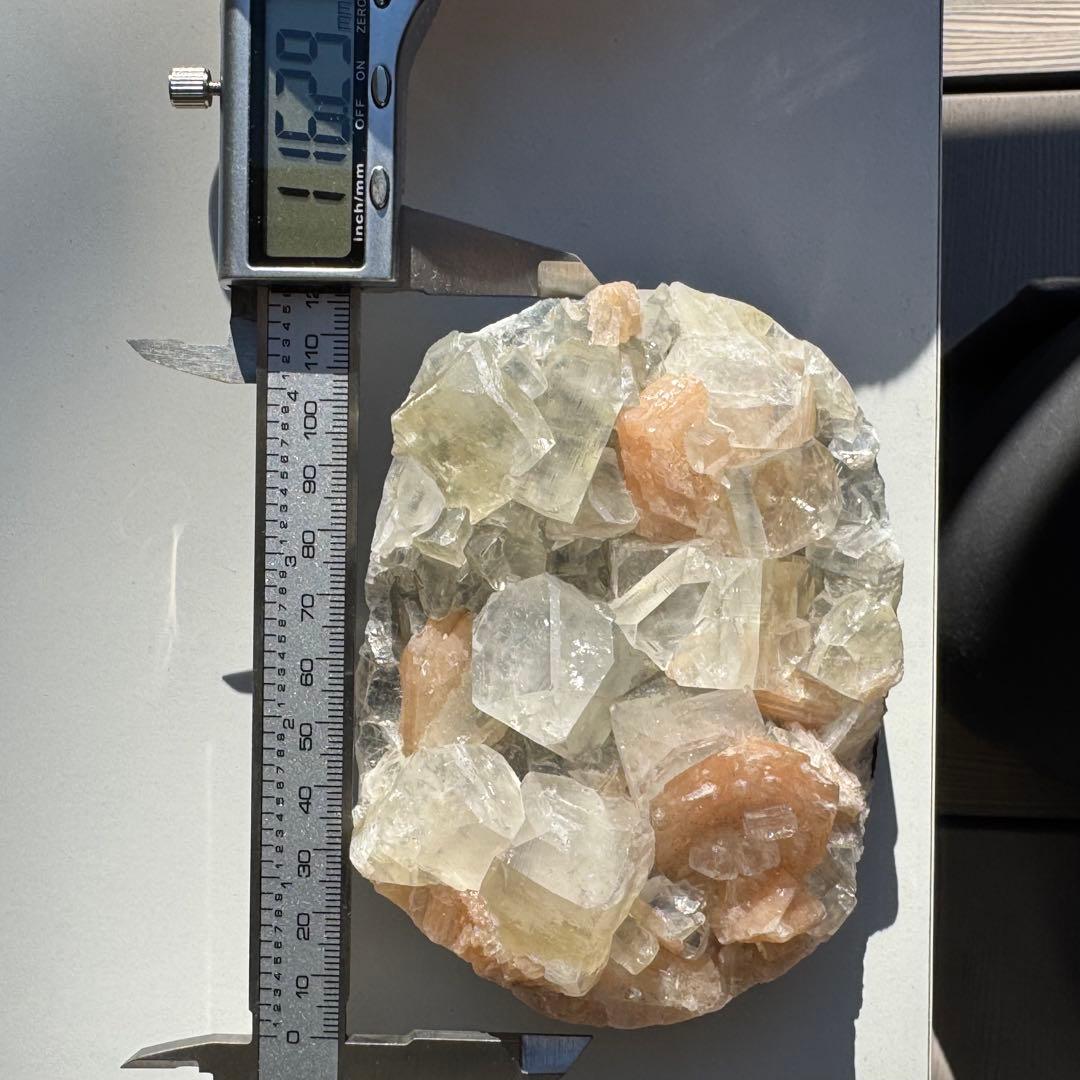 グリーンアポフィライト　原石