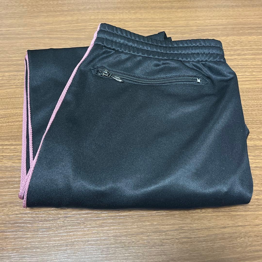 ま*ち様 【美品】Needles ニードルズ ブラック/ピンク トラックパンツ