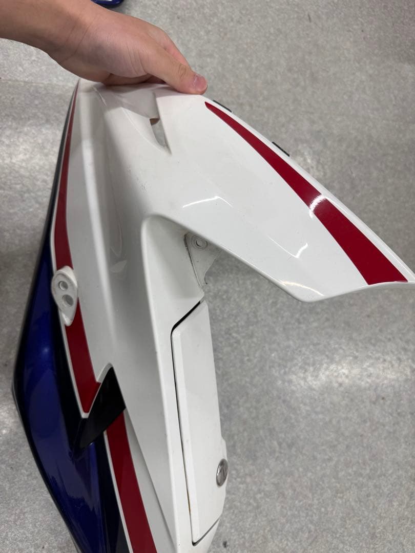 cb400スーパーボルドール アッパーカバー