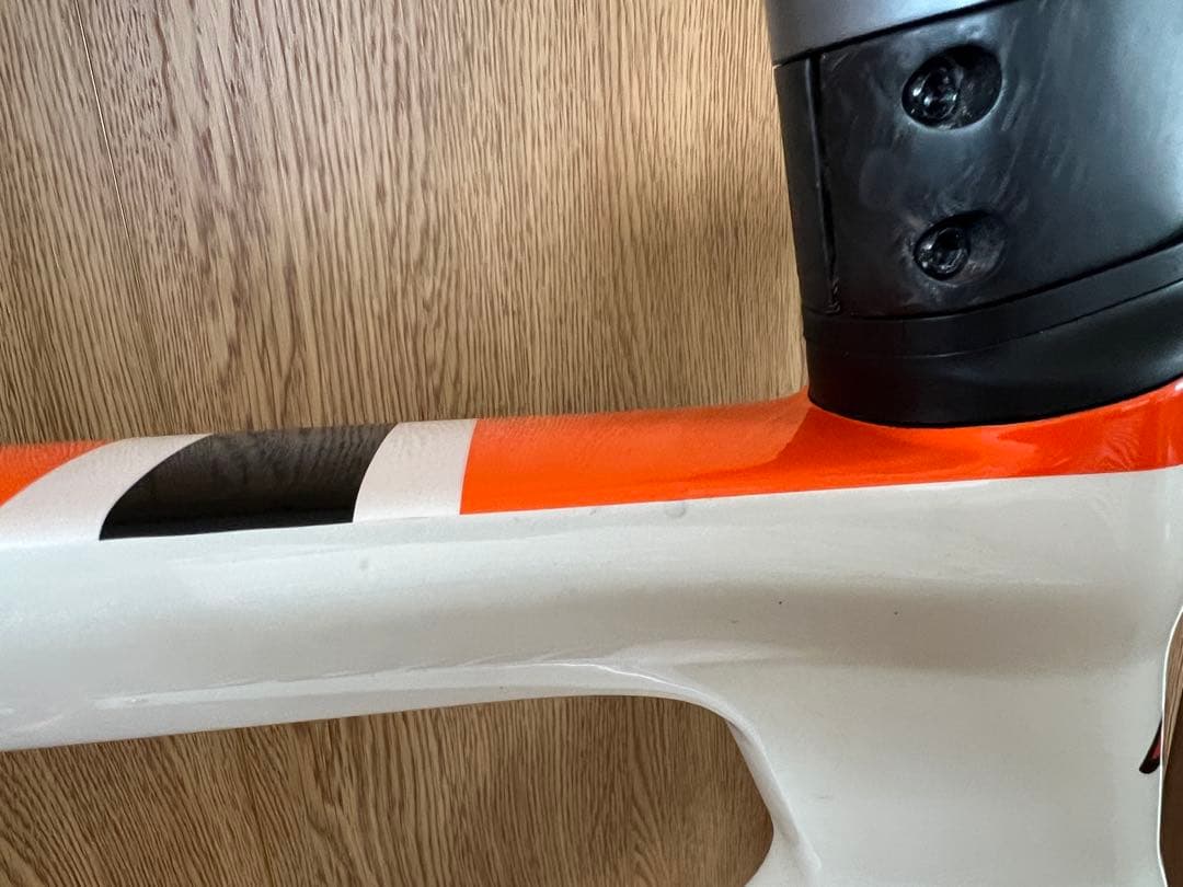 チネリプレッシャー2022フレームセット