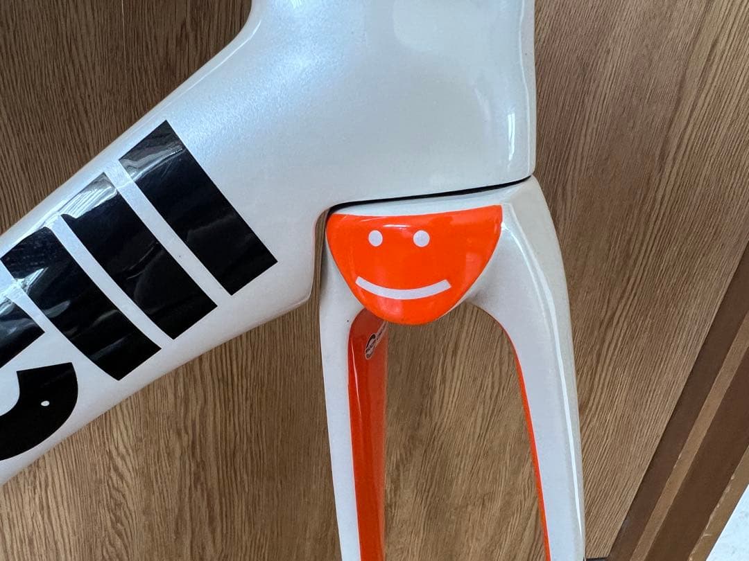 チネリプレッシャー2022フレームセット