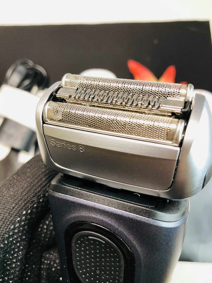 【イク】Braun S8 8510s ブラウンシリーズシェーバー