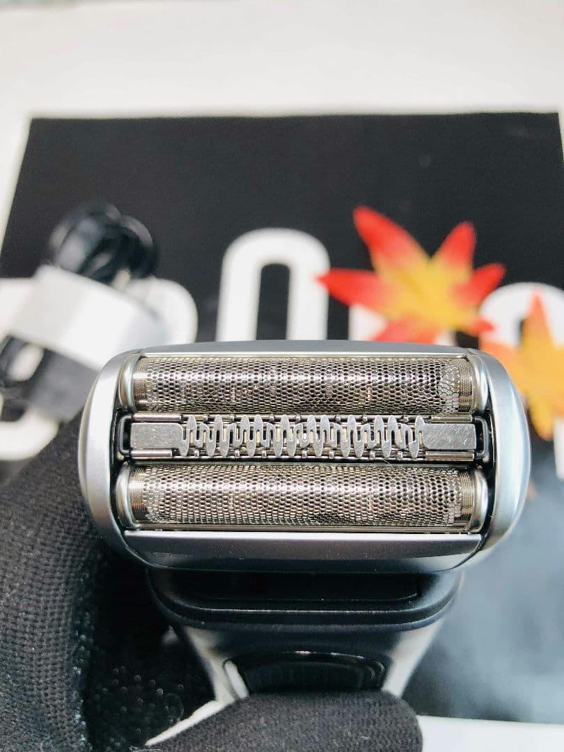 【イク】Braun S8 8510s ブラウンシリーズシェーバー