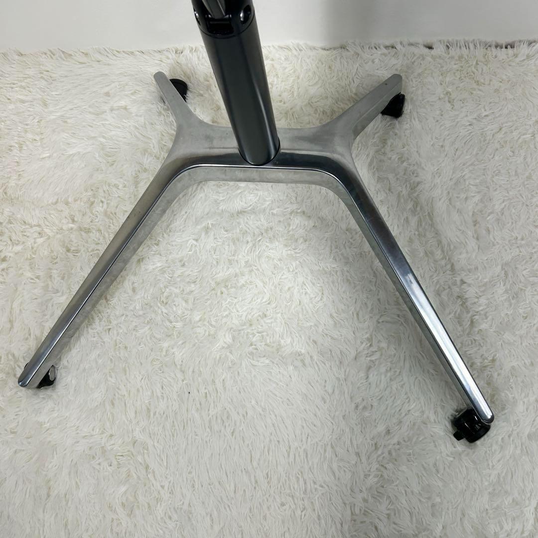 【極美品】オカムラ　昇降テーブル　手動昇降デスク　ライズフィットⅢ　そら豆形