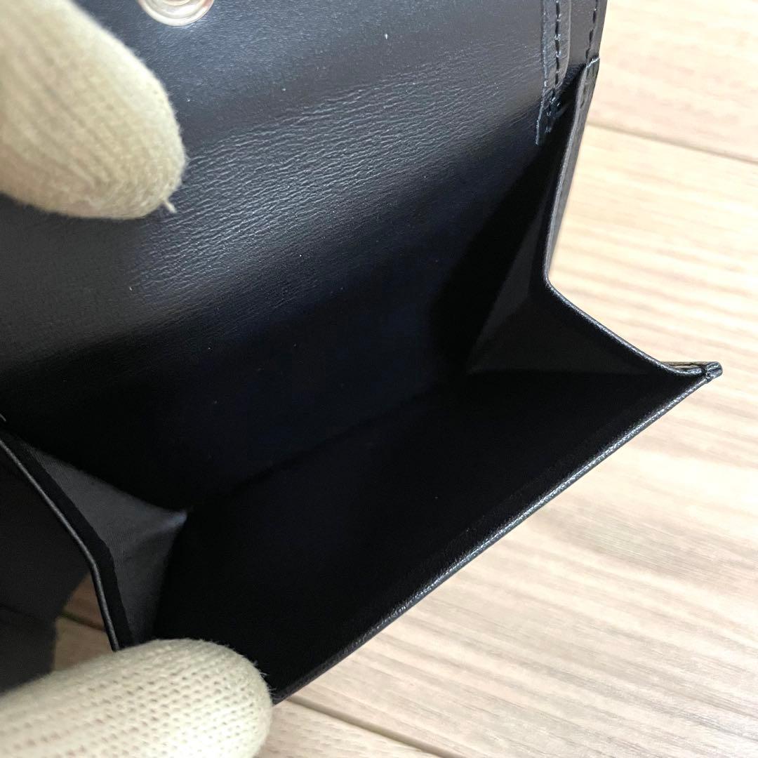 未使用/ペッレモルビダ　二つ折り財布　ウォレット　コンパクト　ブラック　レザー