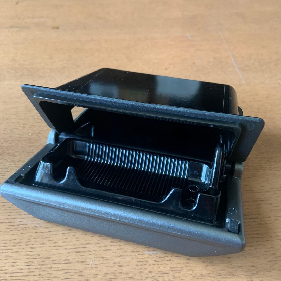 スカイライン　BNR34　純正灰皿　未使用品