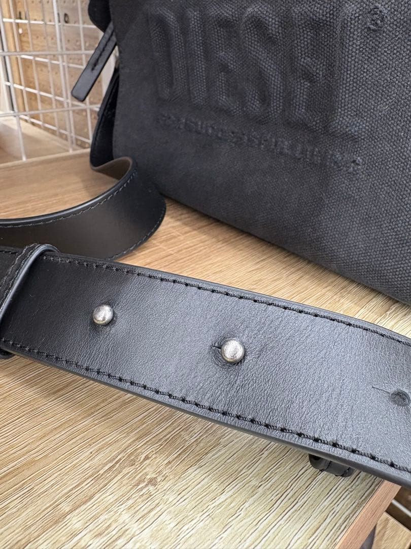 【美品】DIESEL ディーゼル メッセンジャーバッグ ショルダーバッグ