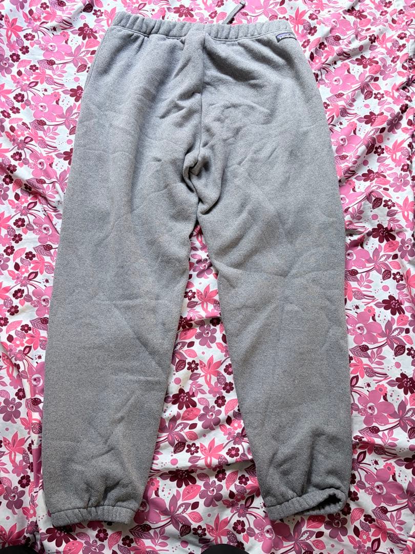 ◽️ Patagonia P-6 ラベル アップライザル スウェットパンツ L