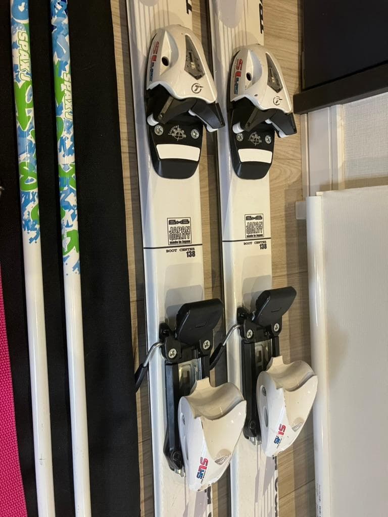 コ*ウ様 札幌近郊引取り歓迎♪ ジュニアスキー5点セット 138cm 高学年 中