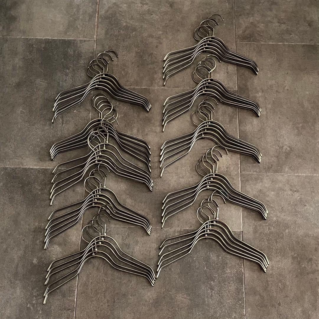 【美品】金属製 スリムデザイン 衣類ハンガー シャツハンガー 50本セット