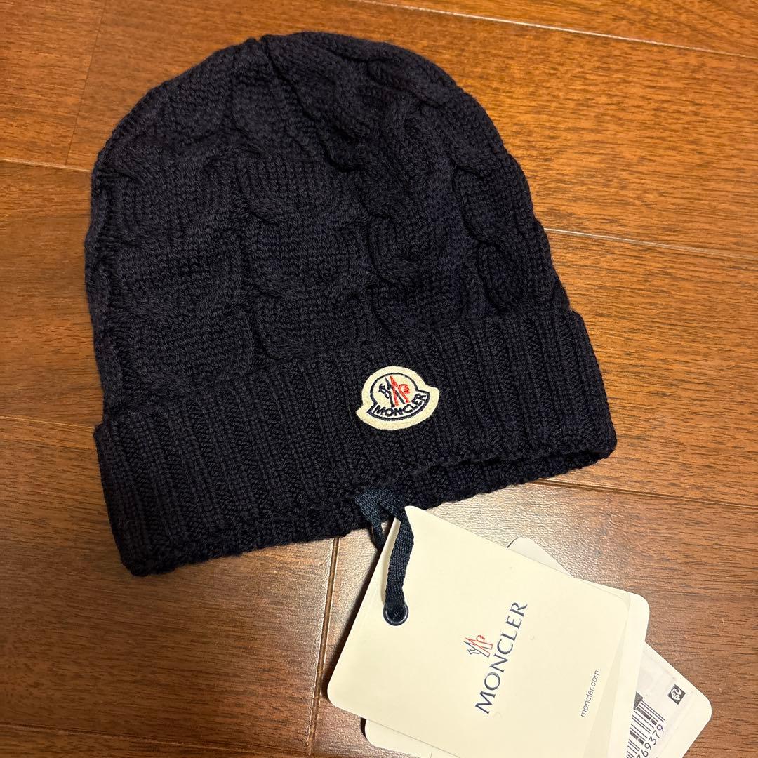 T*9様 モンクレール　ニット帽　Ｍサイズ