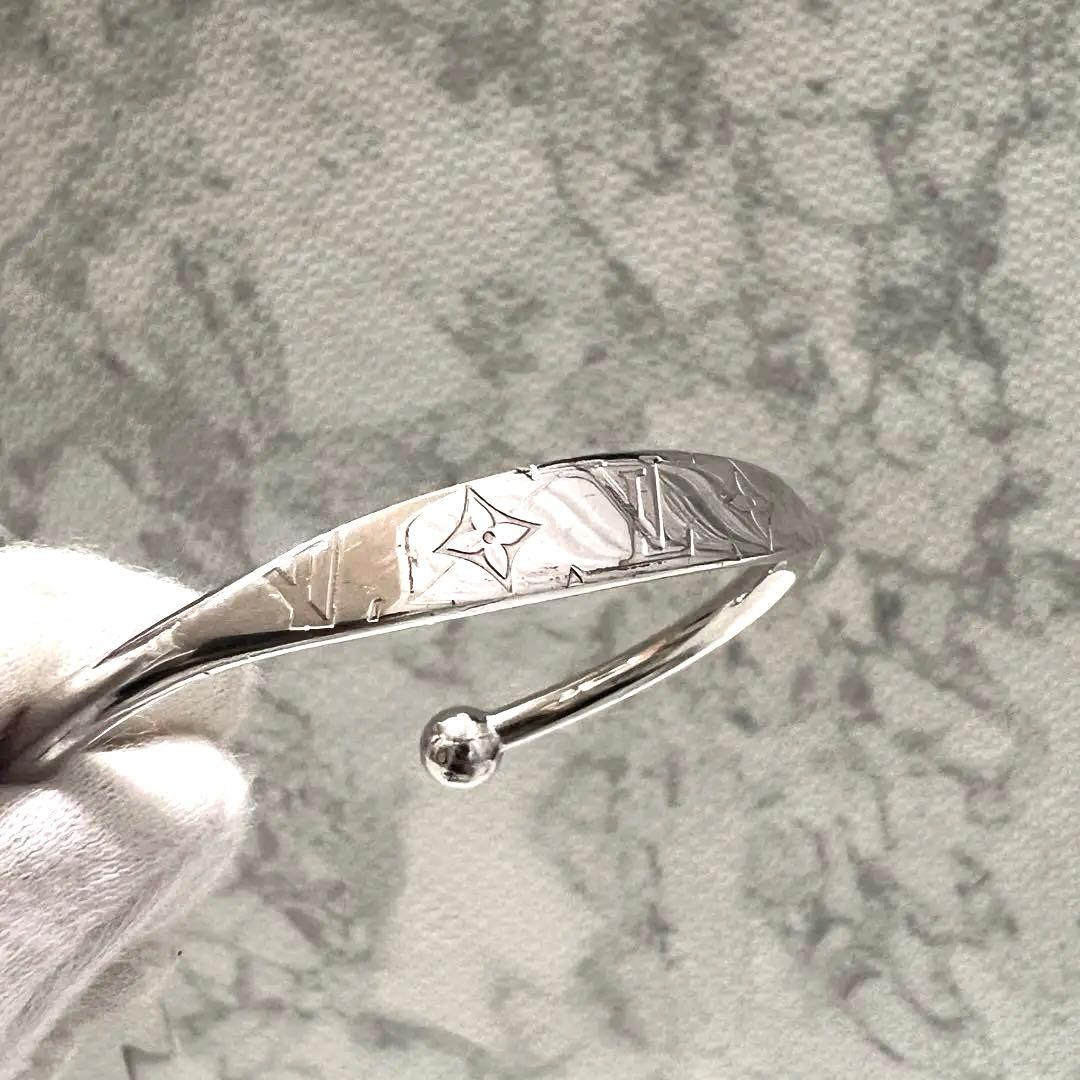 ルイヴィトン ジョンク モノグラム バングル シルバー メンズ 保存袋付き