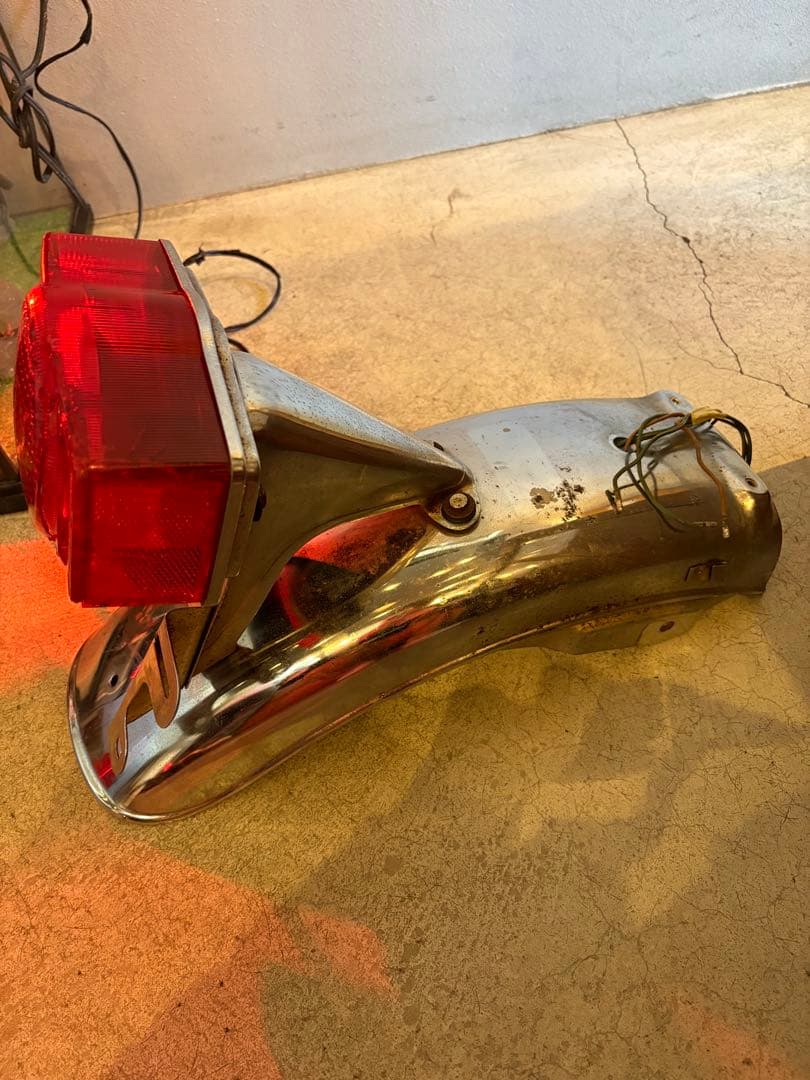 【cb750k】　リアフェンダー　テールベース　テールライト